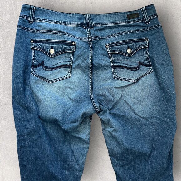 Angels Womens Jeans 18W Curvy Convertible Straight Leg Five Pocket Style Faded - Picture 9 of 15